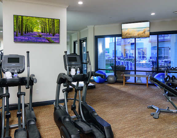 Fitness Center View at Essex in Columbus Ohio 43212