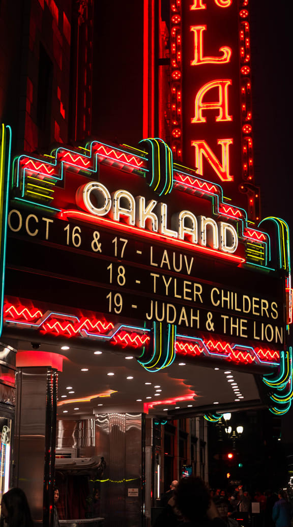 the neon lights of the oakland theatre