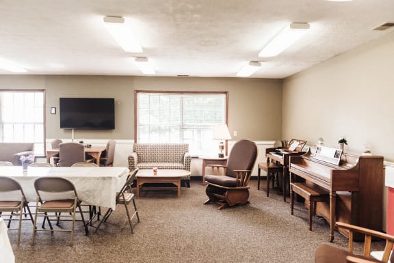 Community Room at Cambridge Square LaPorte