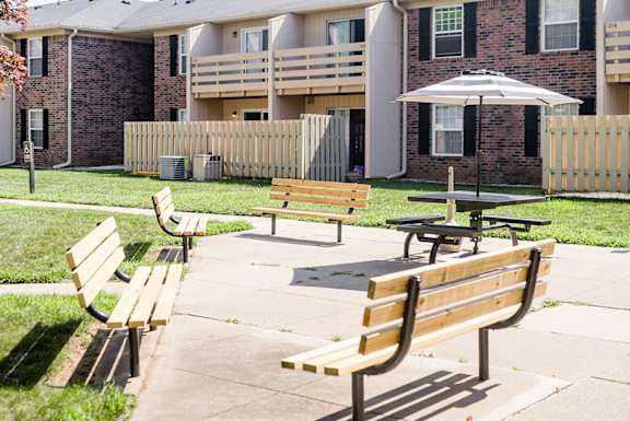 Community Picnic Area at Fairington Columbus
