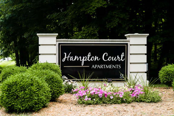 Welcome Home to Hampton Court Apartments!