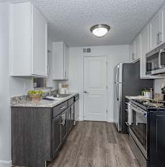 Kitchen view at Sandhurst Apartments, Zanesville, OH