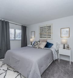 Bedroom interior decor at Sandhurst Apartments, Zanesville, OH