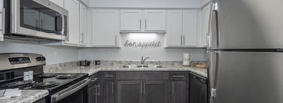 Modern Kitchen appliances and cabinets at Bloomfield Apartments, Ohio
