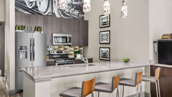 Fort Worth, TX Apartments w/ a Pool, Gym, Dog Park & Parking Garage