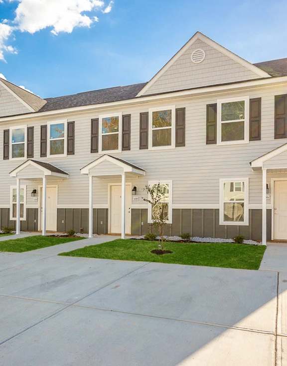 Exterior View at Barrington Apartments, Greenwood, SC