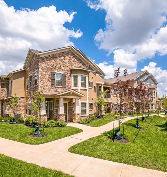 Satori Olathe Apartments in Kansas Exterior and Landscaping