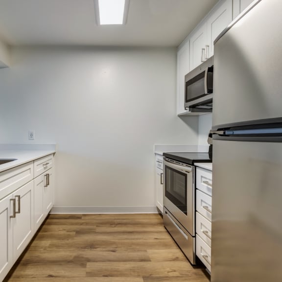 a private hot tub awaits you at the enclave at woodbridge apartments in sugar land, tx