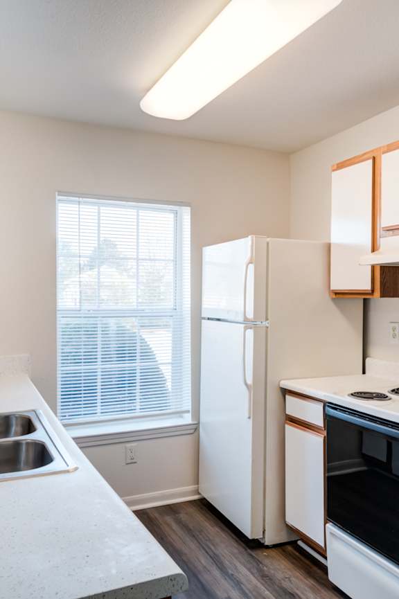 Modern Kitchen at The Regency Apartment Homes, Manassas, VA