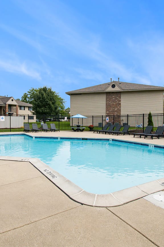 the enclave at homecoming terra vista swimming pool