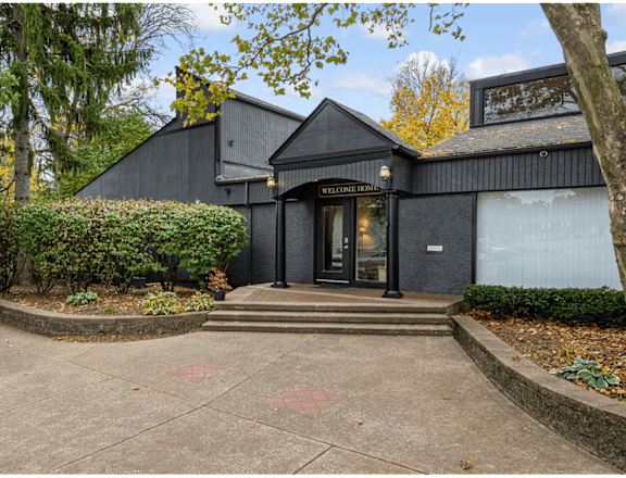 Clubhouse at Commons At Waters Edge, Columbus, OH 43232