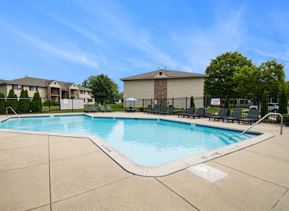 the enclave at homecoming terra vista swimming pool