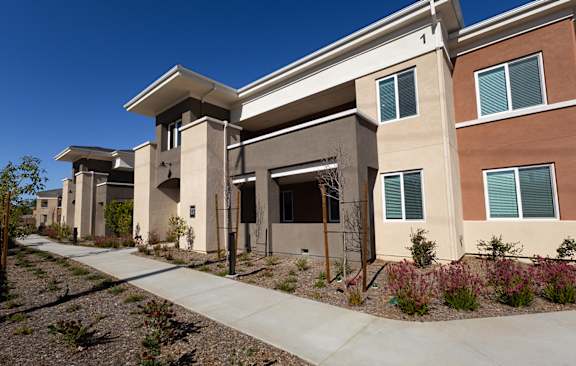 Building Exterior View at The Park on Washington, California, 92562