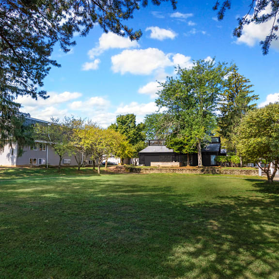 Outdoor space at The Retreat at Walnut Creek, Ohio, 43232
