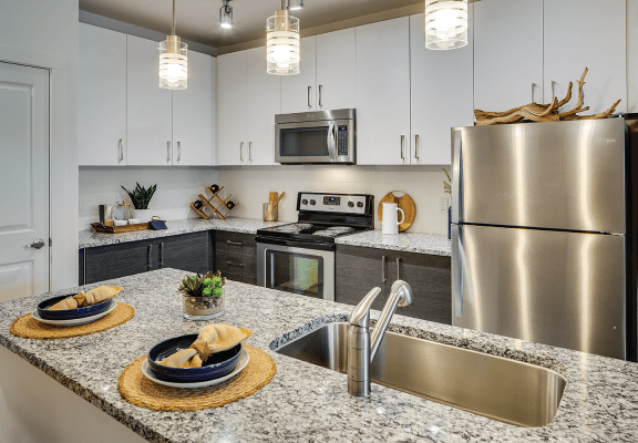 Modern Luxury Apartments in Jacksonville | Brooklyn Riverside