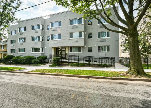 Longfellow Apartments Dc