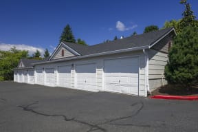 Highland Hills|Garage