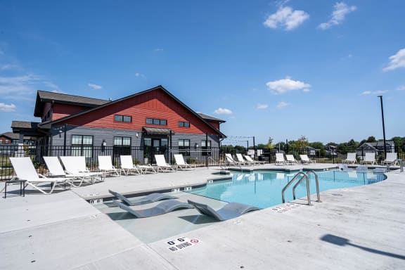 the swimming pool at the resort at governors crossing at Tivoli Green Apartments & Townhomes, Mount Pleasant