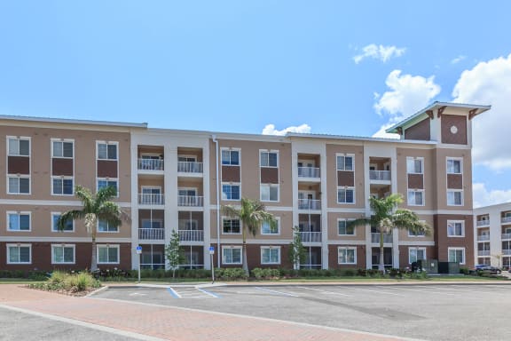 Exterior at Riversong Apartment Homes, Bradenton