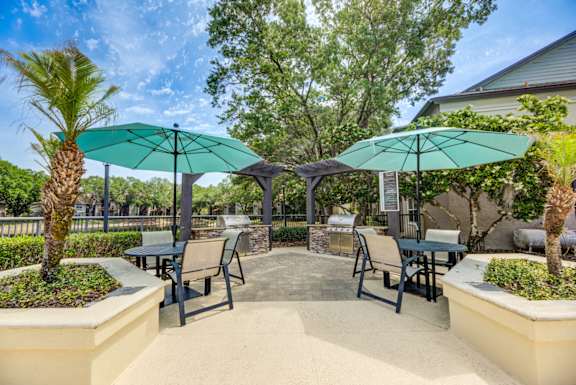 Lake side fence at Paradise Island, Jacksonville, FL, 32256