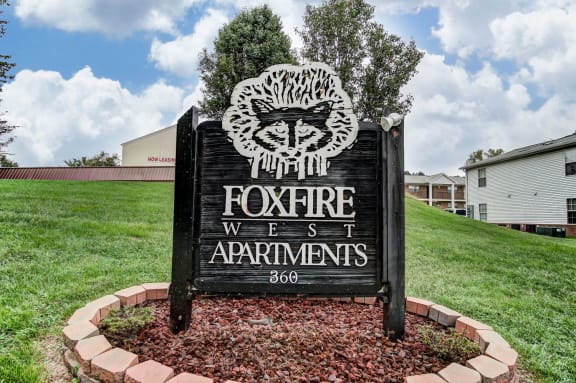 Welcome to Foxfire West Apartments