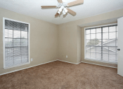 Thumbnail 15 of 25 - Living room