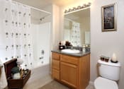 Thumbnail 15 of 18 - Bathroom