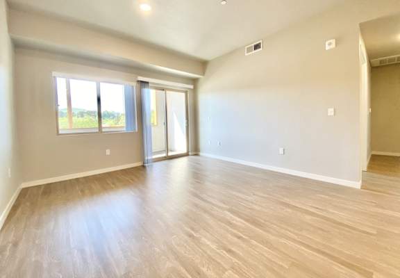 3 bed 2 bath dining room