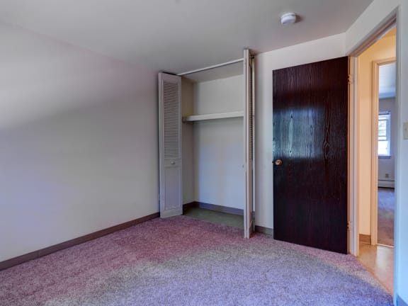 Bedroom at Colonial Estates Apartments, Springfield