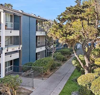 Exterior of apartments at Stratton Apartment Homes in San Diego CA