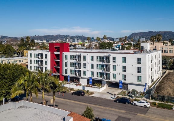 Apartment Building at 4847 Oakwood Ave. Los Angeles, CA