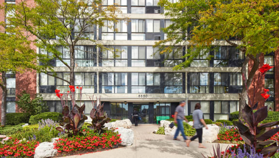 Exterior entrance to Bristol Court