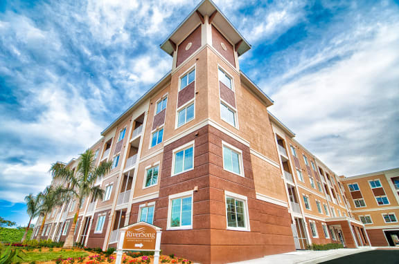 Exterior View at Riversong Apartment Homes, Bradenton, FL, 34205