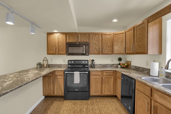 Big Apartment Kitchen | Rockledge Townhomes in Mechanicsburg | PMI |