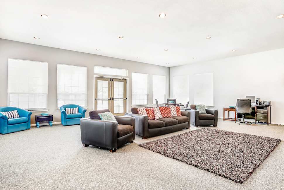 Riverwalk Apartments 2 of 10