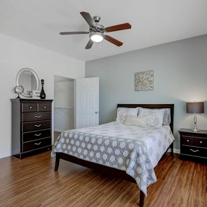 Ethan Pointe Apartments 1 of 12