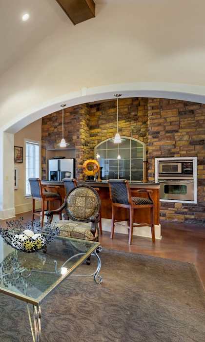 clubhouse interior seating