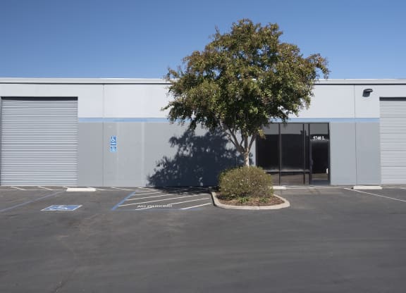 Hillsdale Business Park Vacant Store Front Exterior