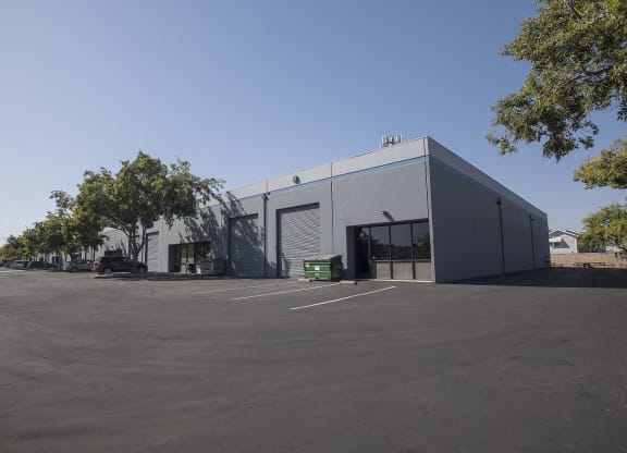 North McClellan Business Park Building Exterior & Parking Lot