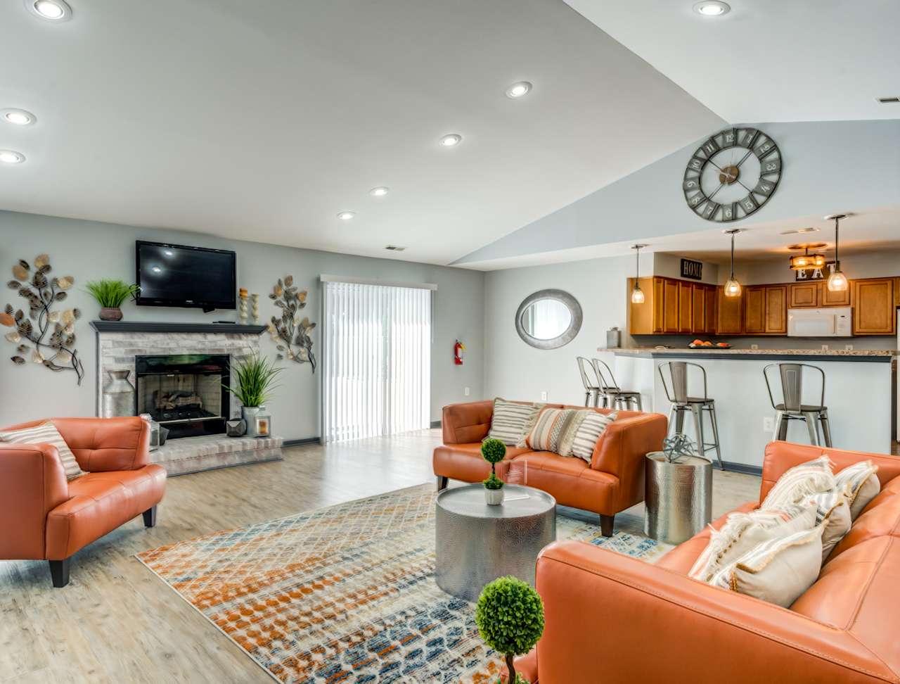 Foxridge Apartments 1 of 2