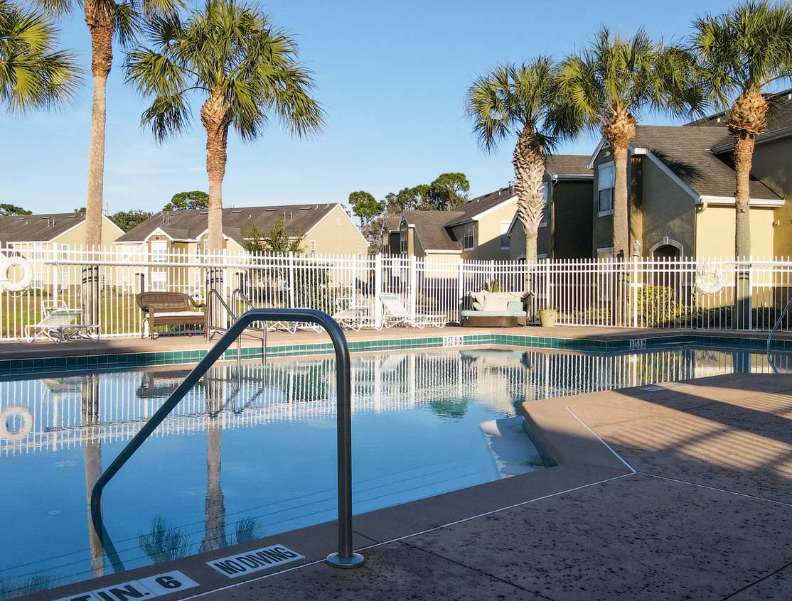 Hickory Pointe Apartments 1 of 1