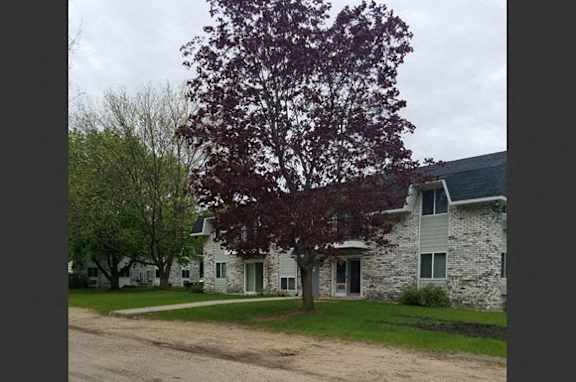 South Park Aparttments. Affordable studio, one bedroom apartments, two bedroom, three bedroom, 4 bedroom apartments. Independent lifestyle community. Housing in Adams Wisconsin.