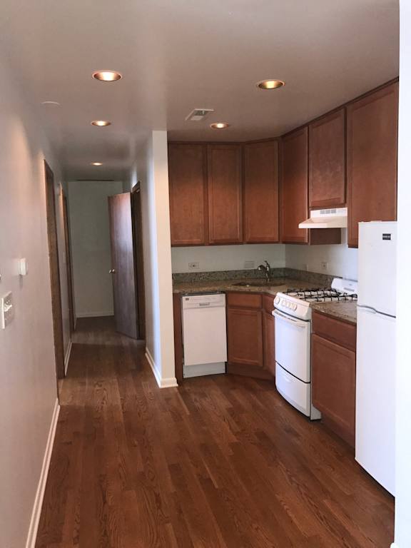1610 Maple Kitchen