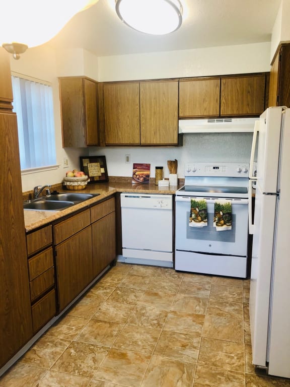 Mariner Village 1 Bedroom 1 Bathroom B Kitchen