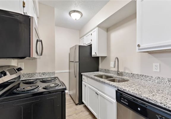 Midland Court Apartments in SHAWNEE KS