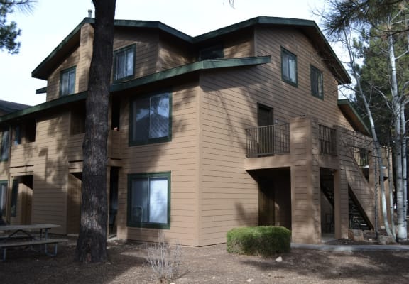 Apartments For Rent | University West Apartments | Flagstaff, AZ
