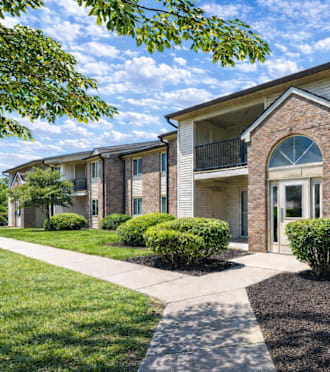 at Pickwick Farms Apartments, Indianapolis, IN