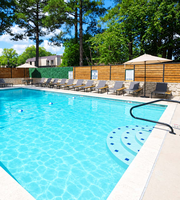 Community Swimming Pool at The Garden District Apartments, Germantown, Tennessee