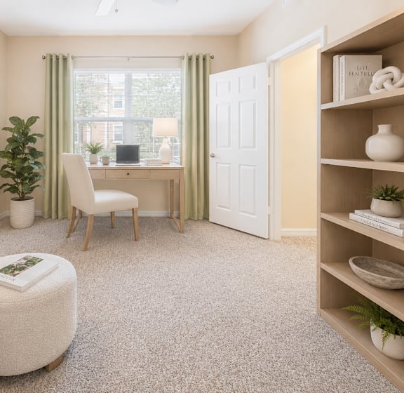 Flex Rooms at Bayside Court Apartments in Clearwater, FL