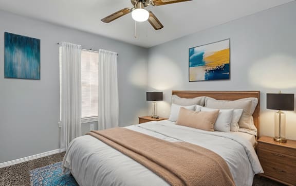 Contemporary Bedroom at Lifestyle at Shreveport Apartments, Shreveport